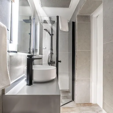 Selvese Suites, Serviced Living In Galata