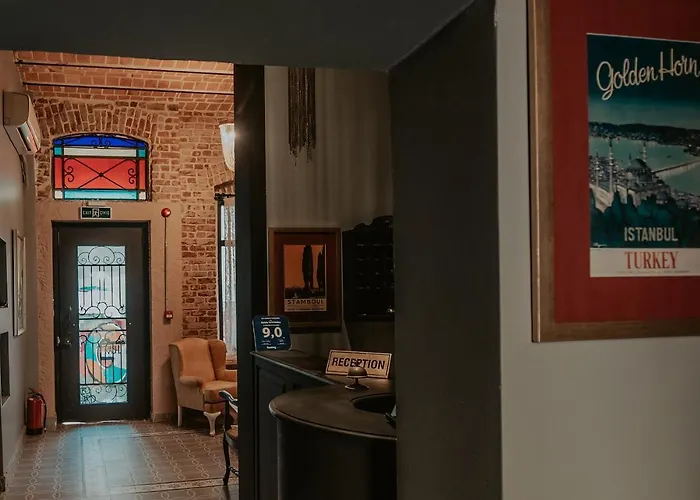 Selvese Suites, Serviced Living In Galata