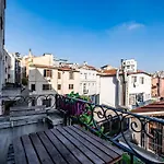 Selvese Suites, Serviced Living In Galata